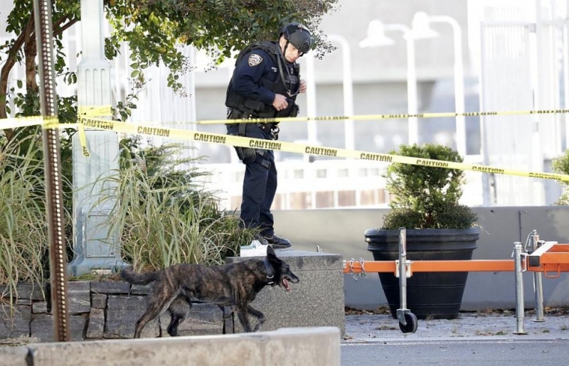 Двама души бяха ранени при стрелба в училище в щата