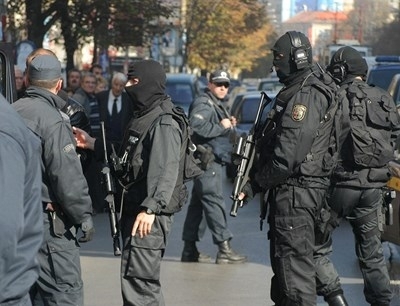 Българските власти арестуваха мароканец издирван за тероризъм съобщи БНР Предстои