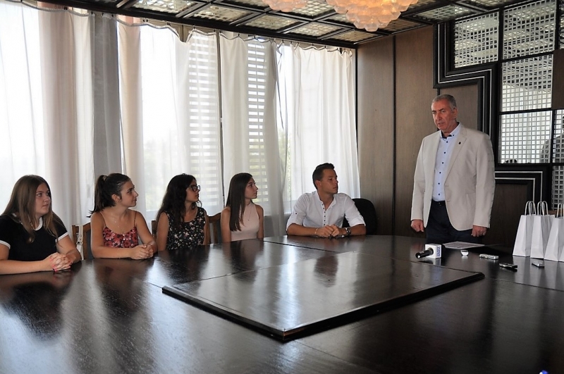 Общо 10 души се включиха като доброволци в Летните вечери