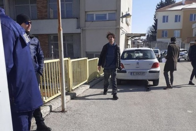 Отложиха делото срещу пияния и надрусан Явор Бахаров