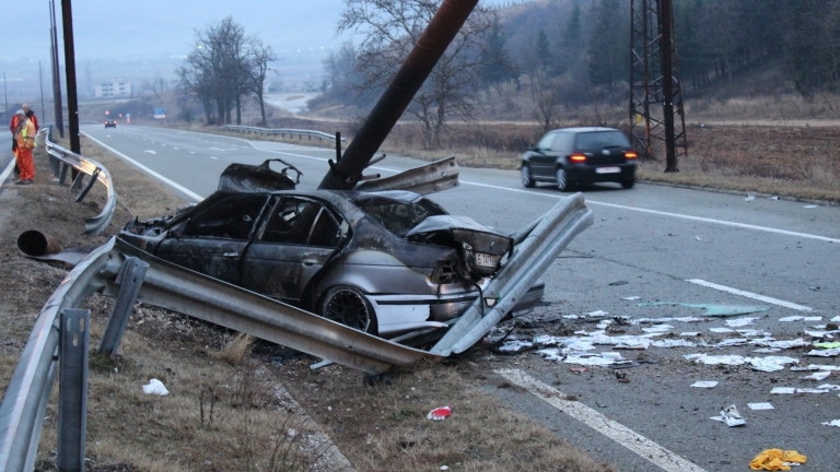 61 годишен мъж загина при катастрофа с автобус в района на
