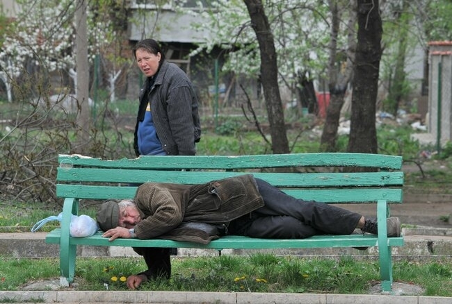 Бездомни хора от уязвими етнически групи настанени в Центъра за