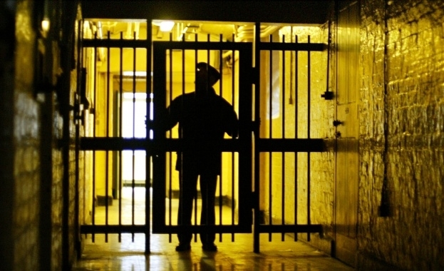 Коронавирусът промени и свижданията в затворите. Те вече се провеждат