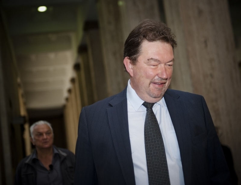 Резултатите от разследването на Борисов Цацаров и Пеевски по закона