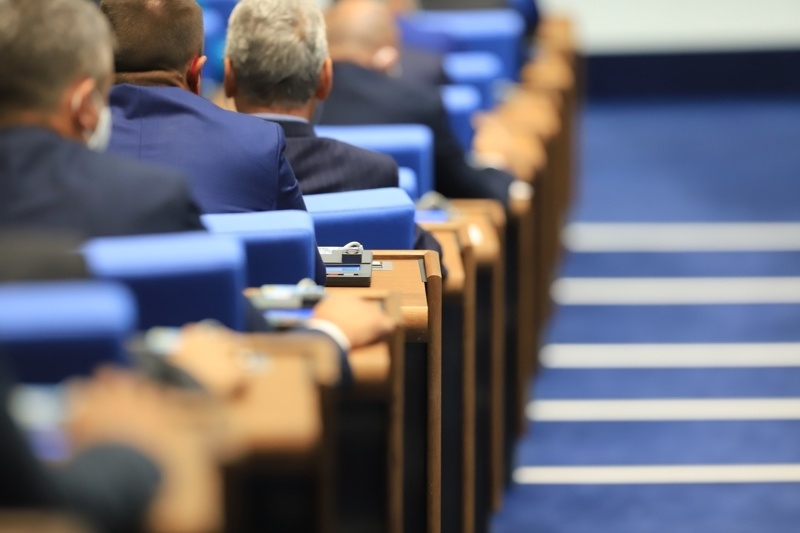 Нови скандали в Народното събрание и провалено заседание Заради липсата