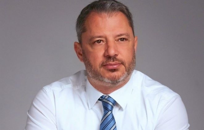 Изненадващото решение на Делян Добрев да се оттегли от Народното