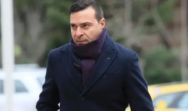 Разследващият журналист Слави Ангелов излезе с коментар минути след като