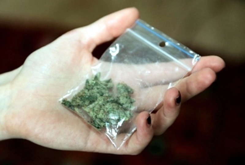 Бивши гаджета се сбиха в Мездра младежът остави плик с