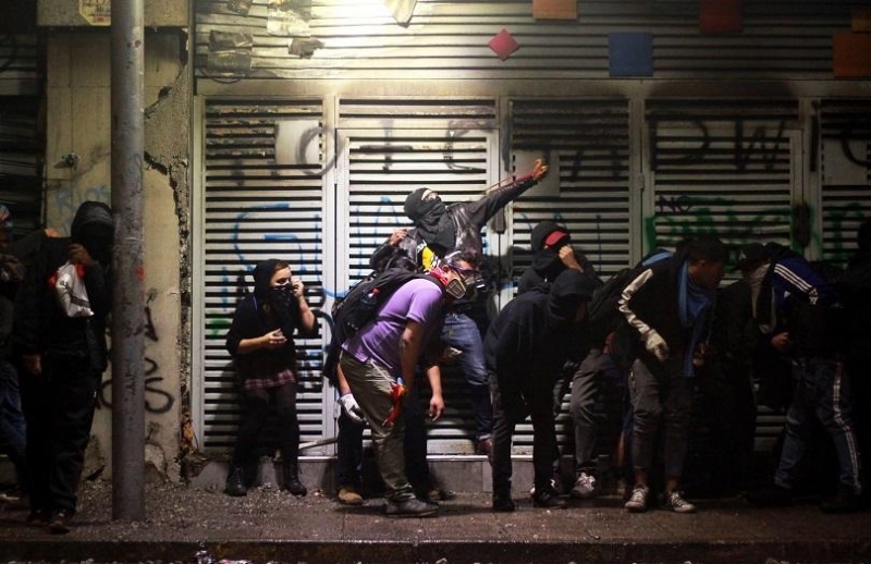 Протестите в Чили продължават вече втора седмица Десетки хиляди чилийци