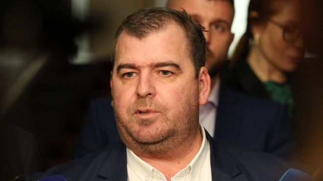 Явор Гечев: ГЕРБ и ДПС се държат уплашено и смирено
