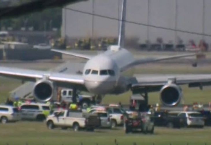 Инцидент с пътнически самолет затвори международното летище в американския град