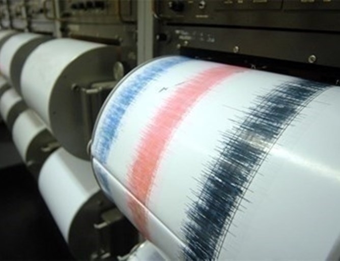 Най малко един човек загина а шестима са ранени при земетресение