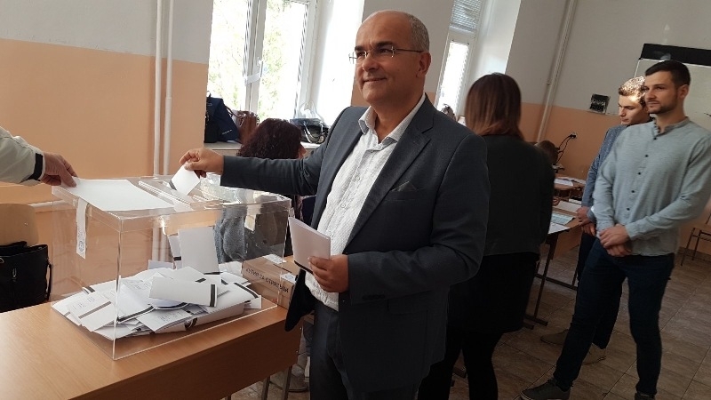 В 9 часа днес кандидатът за кмет на Враца от