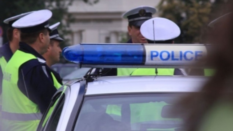 Задържаха 44 годишен мъж за хулиганство при полицейска проверка в Джебел съобщиха от МВР  Случаят е от 6 февруари около 19 30