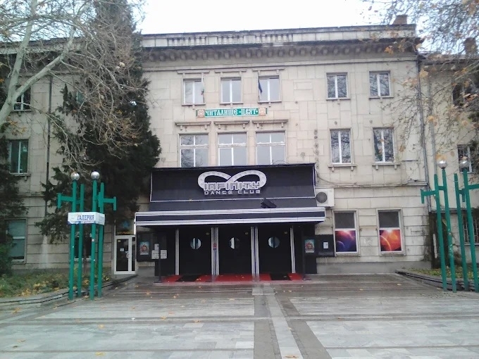 Двама мъже са пребити жестоко от охранители в дискотека във