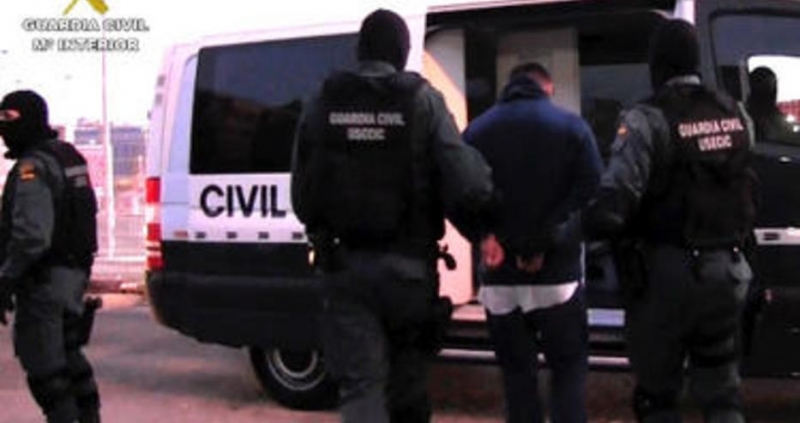 Четирима души са ранени при детониране на самоделна бомба на