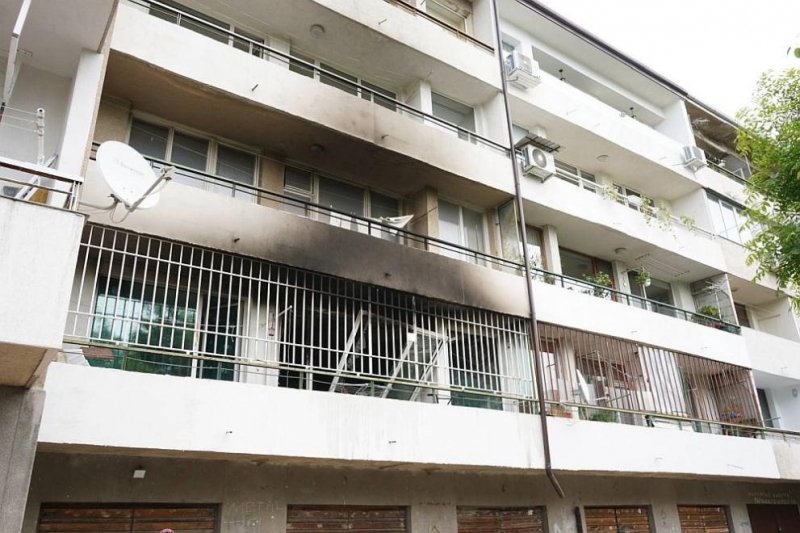 Днес е голям ден Днес е изключителен ден Днес е