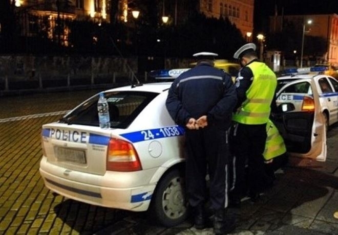 Друснаха акт на джигит карал пиян чужда кола в Лом