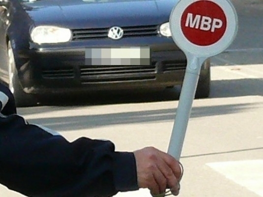 Полицаи хванаха пиян шофьор зад волана на Голф в оряховското