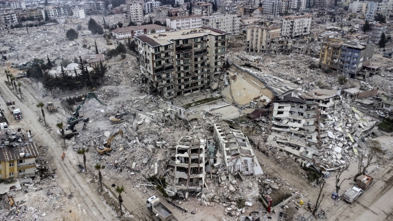 Броят на загиналите при земетресенията в Югоизточна Турция надхвърли 49