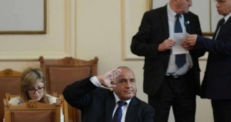 Народното събрание прие България да купува нови изтребители и бронирана