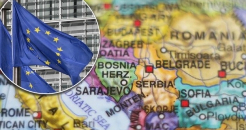 ЦРУ и американската неправителствена организация Статфор прогнозират разпад на съществуващия