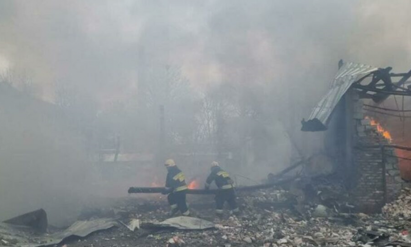 Обстрел през нощта е нанесъл огромни щети на летището в