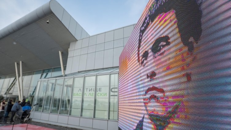 Все повече българи живели и работили в чужбина вземат решение