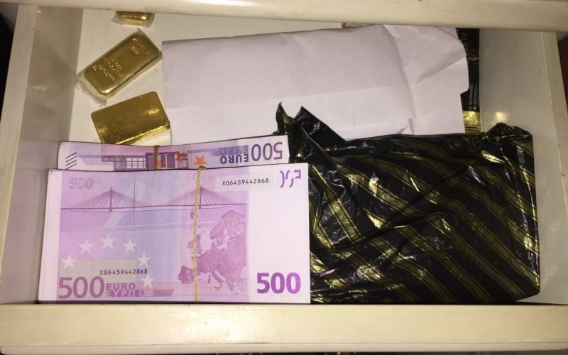 Гешев вече не може да се крие в чекмеджето на Бойко Борисов