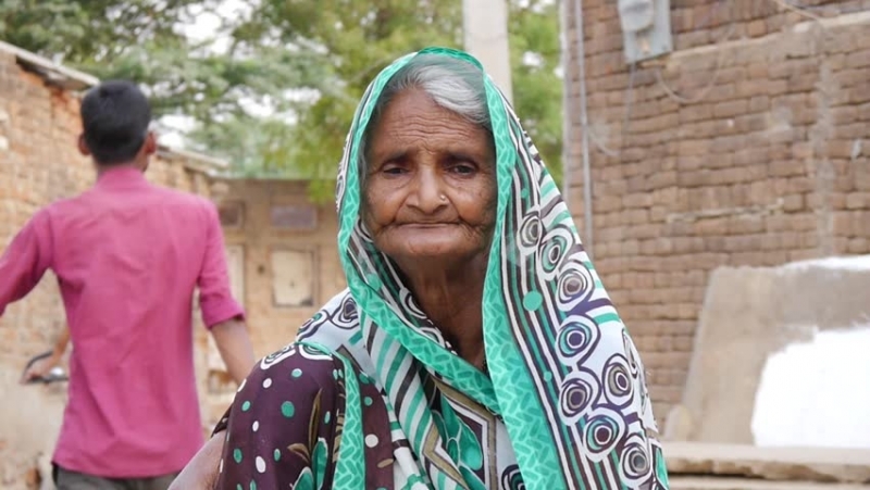 100 годишна жена бе изнасилена в Индия Млад мъж нахлул в