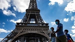 Новите случаи на COVID 19 във Франция доближиха пика си от