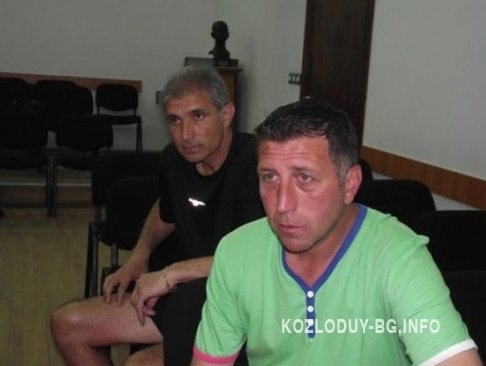 Валери Цветанов аут от „Първа Атомна“, отборът е с нов треньор