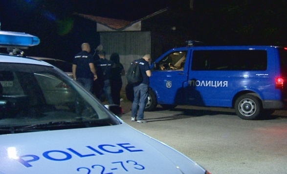 При специализирана полицейска операция на територията на Асеновград служители на