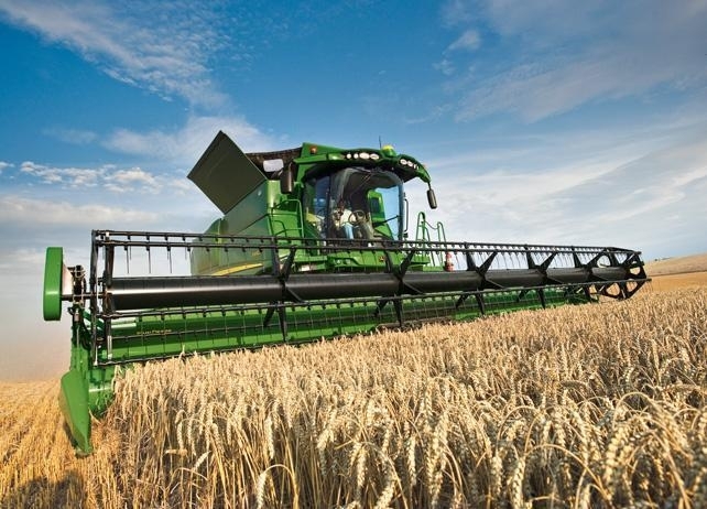 Разпродават земеделска техника на заборчняла монтанчанка