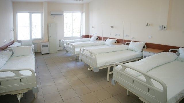 Със заповед на Регионалната здравна инспекция в Ловеч временно е