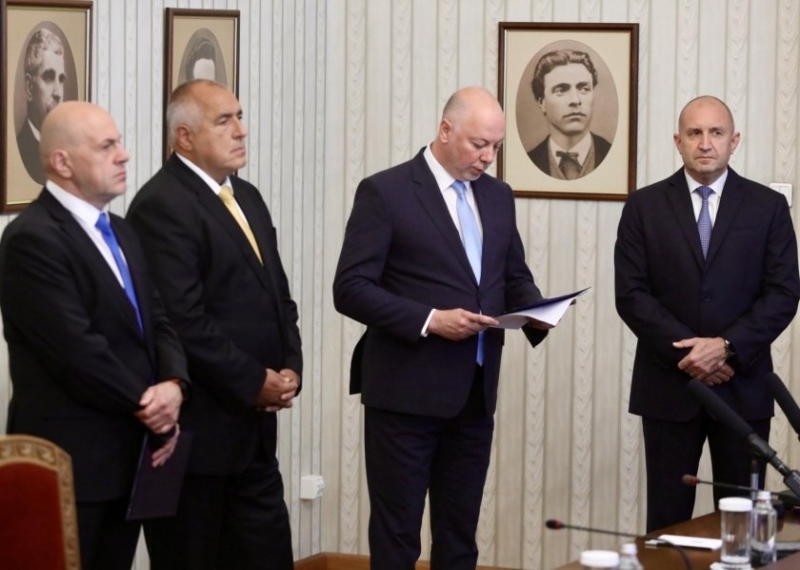 Във връзка с ваше писмо парламентарната група на ГЕРБ СДС взе