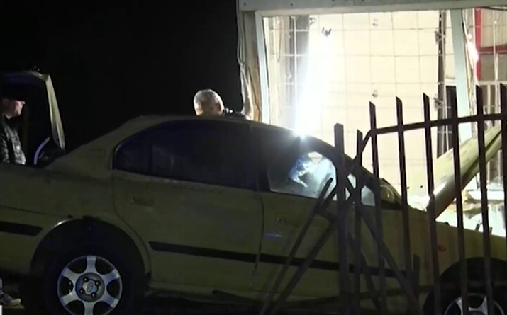 Автомобил превозващ мигранти катастрофира в квартал Модерно предградие късно снощи По