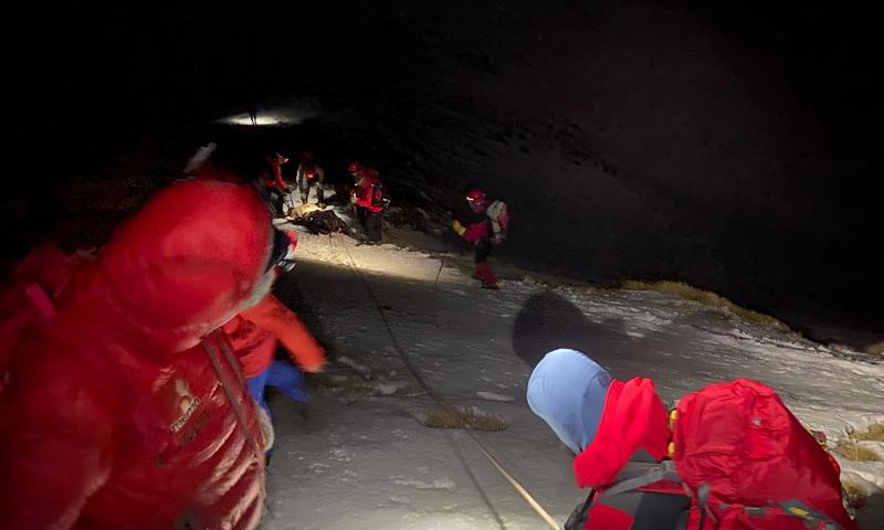 Минути преди края на 2022 година планинските спасители от Дупница