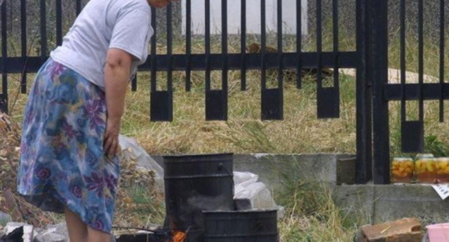 Седемгодишно дете е настанено в болница след като падна в