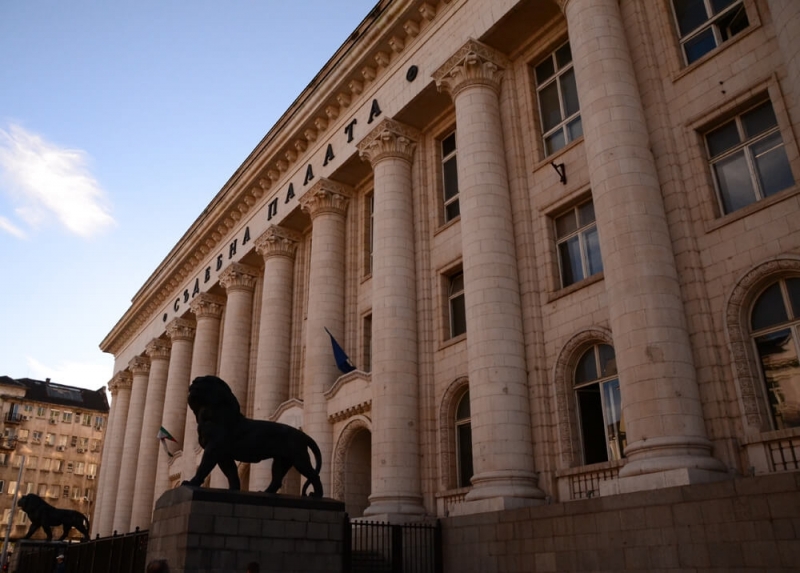 Парламентът отмени дългогодишната забрана за адвокатите да рекламират професионалната си