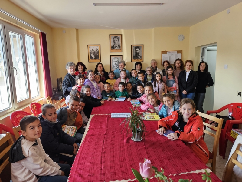 Многобройни са пътищата на книгите към детското сърце Инициативата Походът