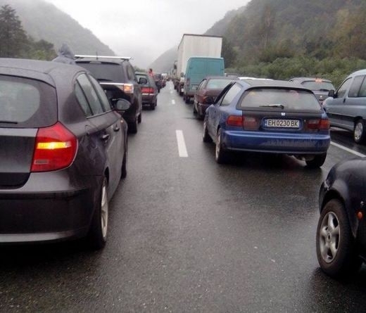 Натоварен е трафикът по път I 1 Монтана Видин в