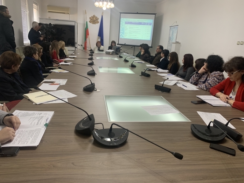 На свое неприсъствено заседание членовете на Постоянната комисия по заетост