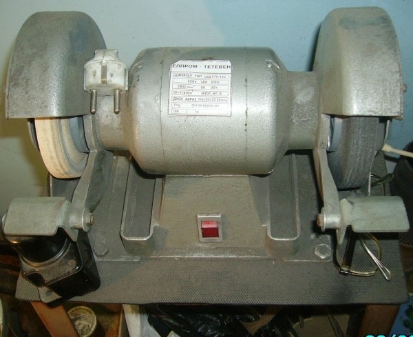 Мъж е хванал в крачна крадец в двора си във