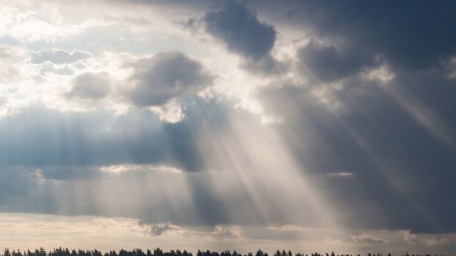 След обяд облачността над по голямата част от страната ще е