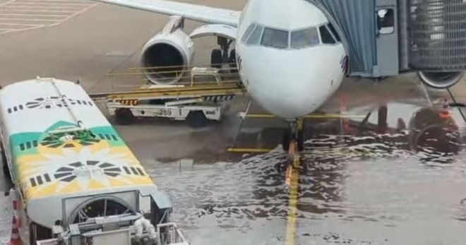 Голям шок за пътниците на две авиокомпании на летището в Дюселдорф Гермaния съобщи най разпространеният германски илюстриран ежедневен