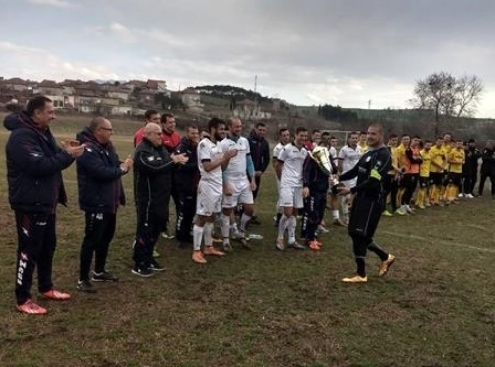 Отборът на Кариана Ерден триумфира с купата на турнира Петричка