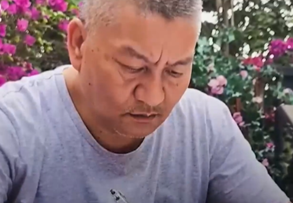 Китайският милионер Лян Ши се яви за 27 и път на