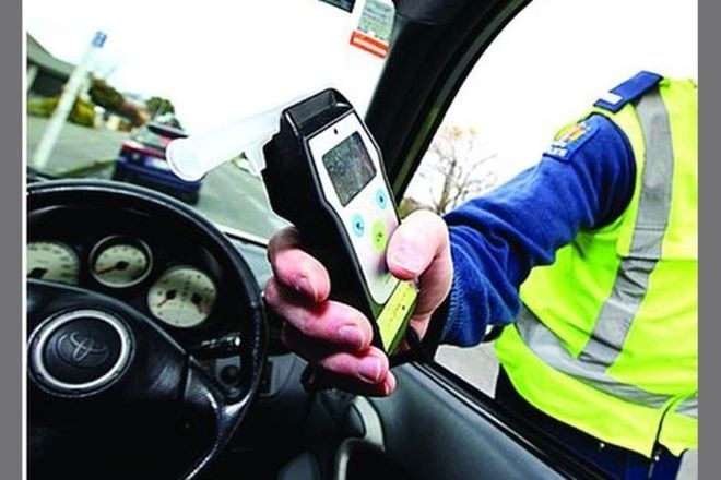 Щракнаха белезниците на видинчанин седнал пиян зад волана на фирмен