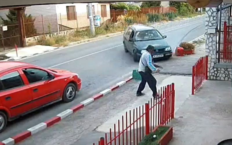 Шофьорът от зрелищната катастрофа в Лом която на косъм се